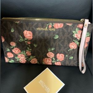 Michael Kors 🌸Brown floral 🤎 Jetset, monogram, 🌿 leather wristlet